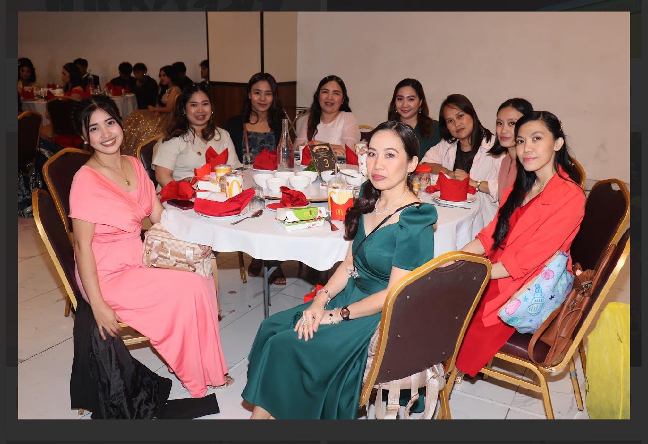 JS Prom event showing awards ceremony